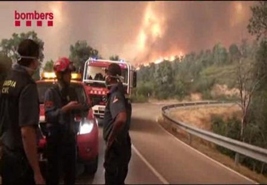 Tres muertos y al menos 12 heridos en dos fuegos sin control en Girona