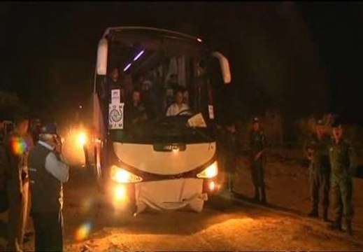 Cientos de refugiados sirios llegan a Jordania