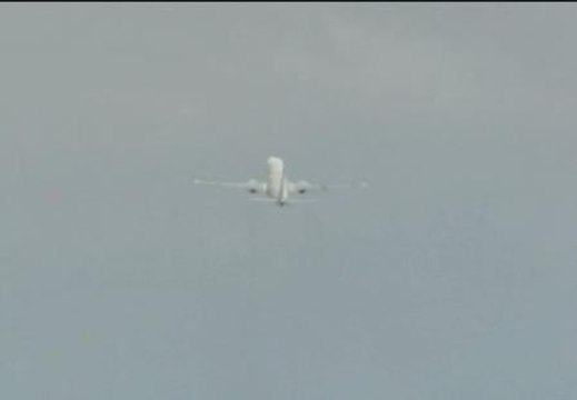 Fomento planea recortar la plantilla de Aena