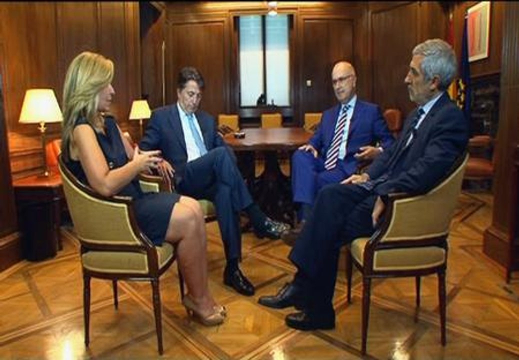 La AECC otorga su galardón 'V de vida' al Congreso de los Diputados