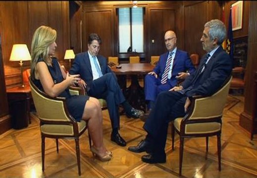 La AECC otorga su galardón 'V de vida' al Congreso de los Diputados