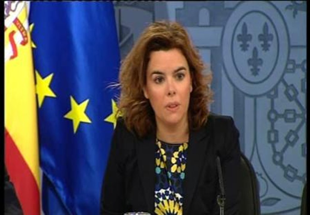 Sáenz de Santamaría: "España vive ahora uno de los momentos más díficiles y traumáticos de su historia reciente�