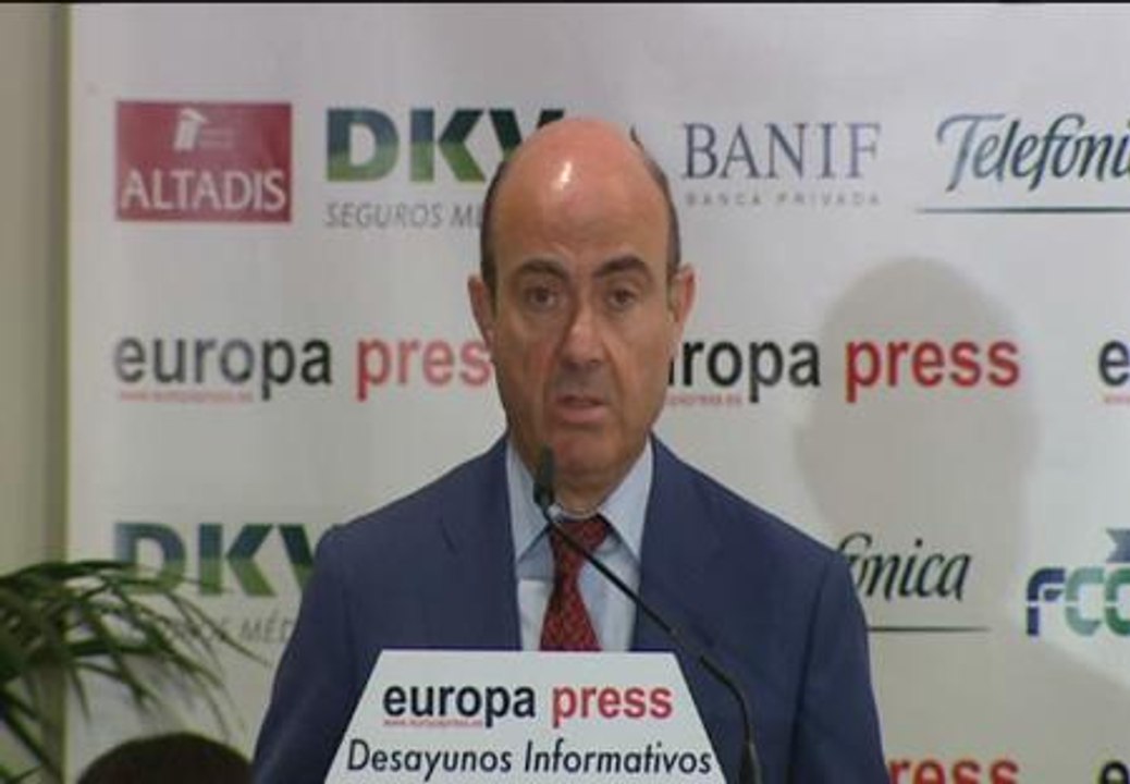 De Guindos anuncia nuevos "esfuerzos adicionales" para la administración "en las próximas semanas"