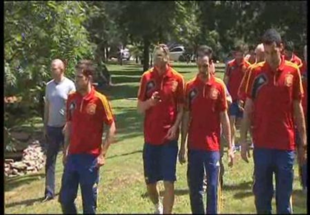 Paseíllo de la selección antes de verse las caras con Francia