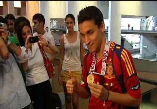 Navas regresa a Sevilla orgulloso y contento