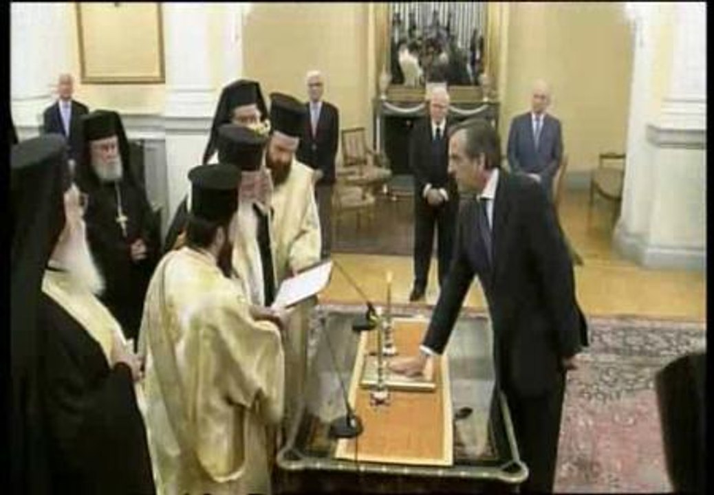 Samarás jura su cargo como primer ministro griego