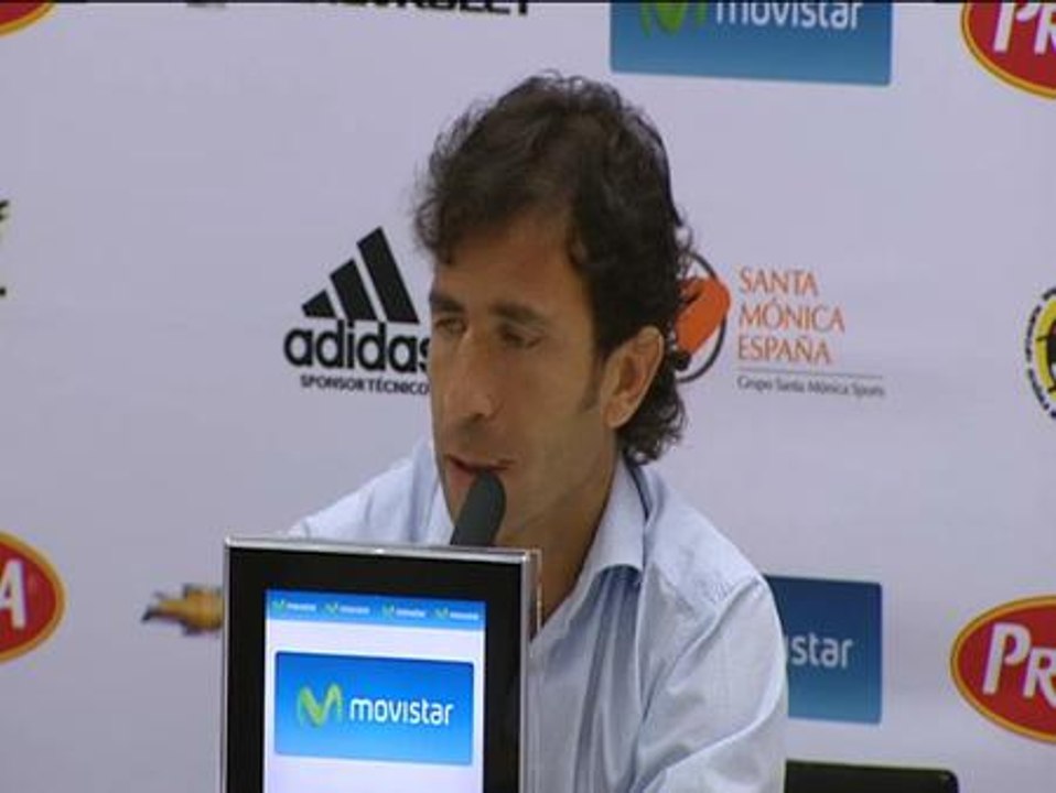 Luis Milla :"Si pensamos que somos favoritos empezamos mal"