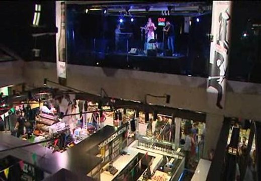 Varios grupos salen a la calle para celebrar el Día de la Música