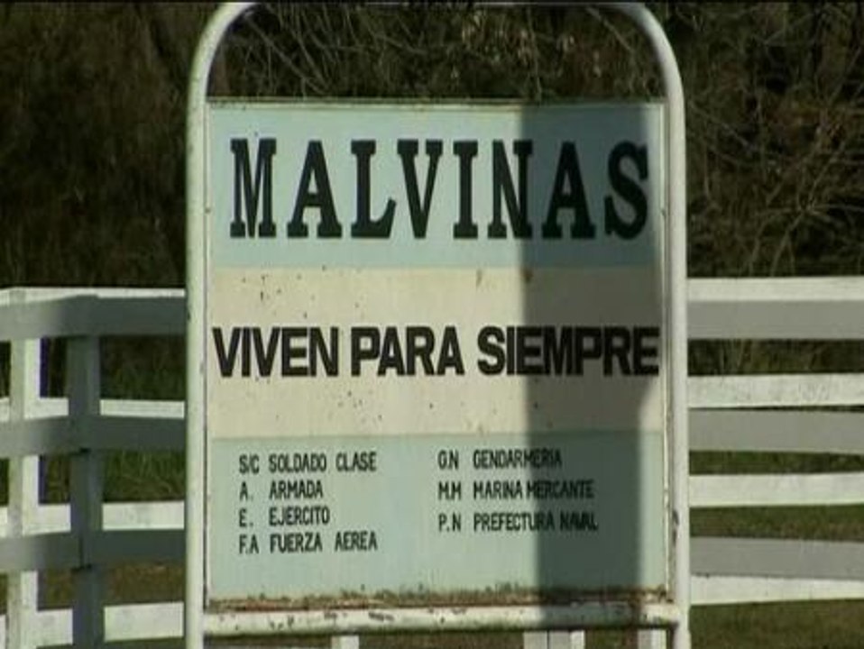Argentina homenajea a los caídos en el treinta aniversario de la Guerra de las Malvinas