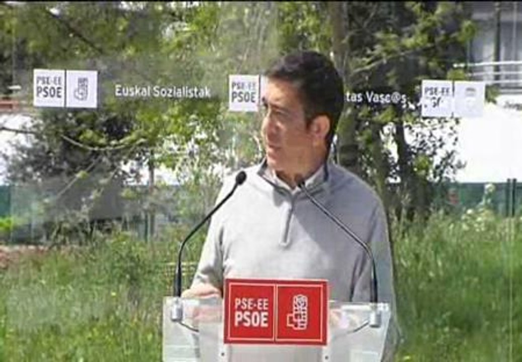 Patxi López insiste en que no aplicará "los recortes del PP en educación y sanidad"