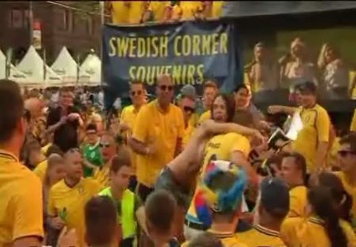 Las Femen no son bien recibidas por los aficionados suecos