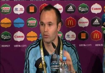 Iniesta: "Estamos felices de poder estar en la siguiente ronda"