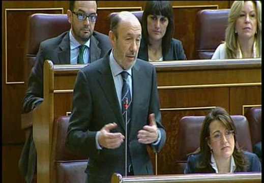 Rubalcaba a Rajoy: Deje que comparezcan los gestores de Bankia