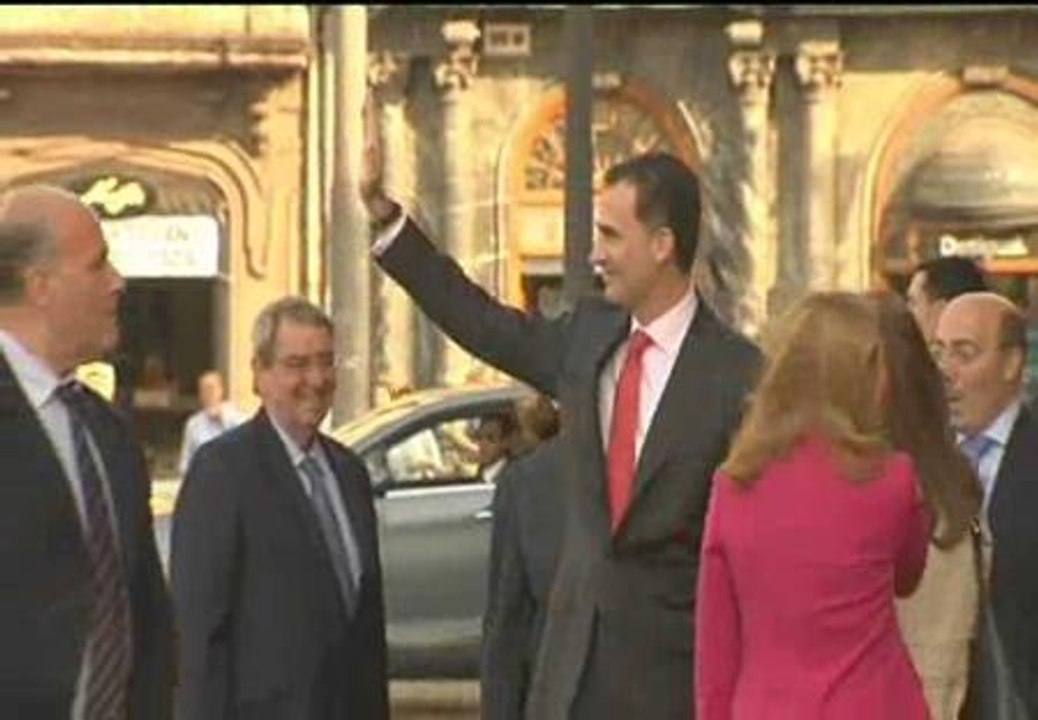 El Príncipe pide a los jóvenes protagonismo en la salida de la crisis