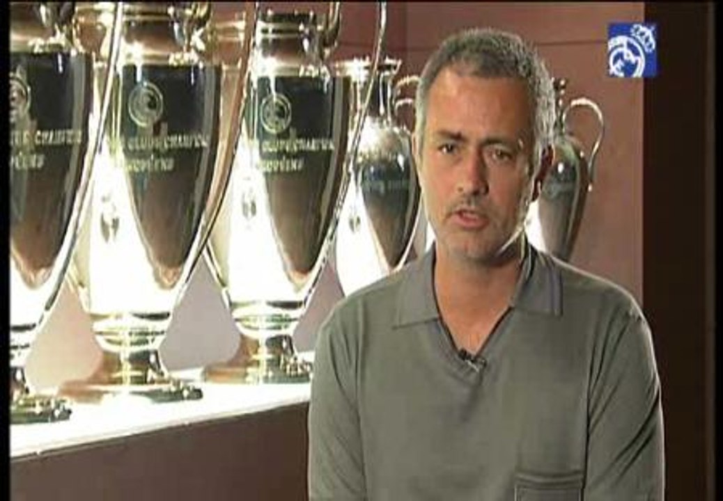 Mourinho: "El Real Madrid es el reto perfecto para los próximos cuatro años"