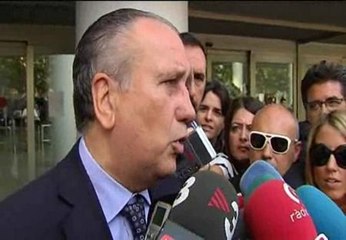 El presidente del Villarreal, a los periodistas: "Respeten el día de dolor que llevo"