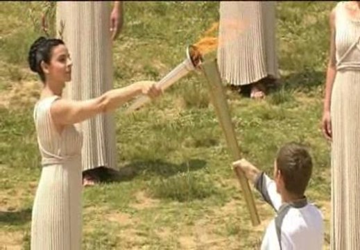 Empieza el recorrido de la antorcha olímpica