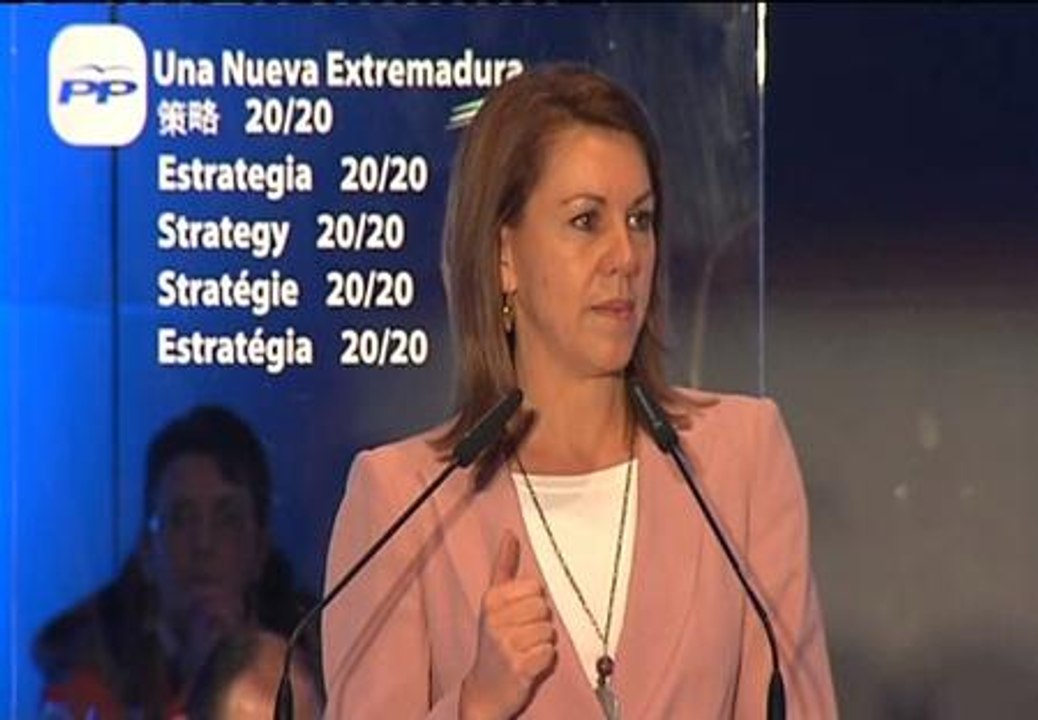 Cospedal: "Nos duelen los 5.500.000 de parados como si fueran nuestros"