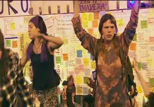 La policía desaloja a los indignados de Sol sin incidentes