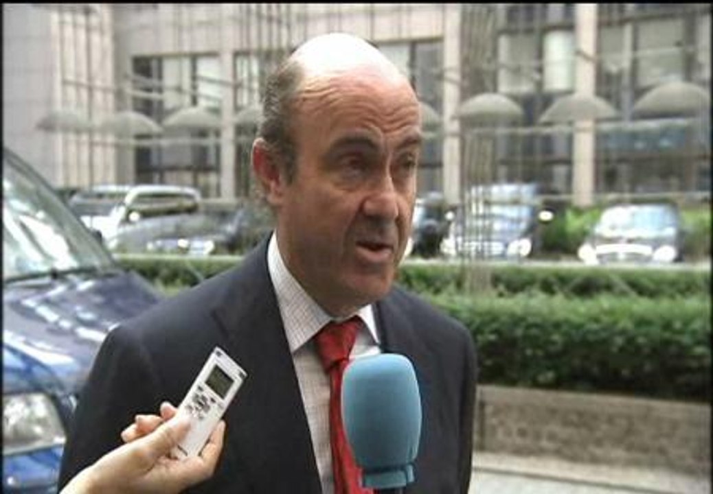 De Guindos: "Nadie ha hablado de acudir al fondo de rescate"