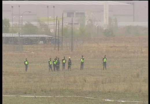 Dos militares muertos al estrellarse un avión de instrucción en Alcalá de Henares