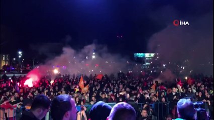 Tải video: Sakarya Büyükşehir Belediye Başkan’ı Ekrem Yüce oldu