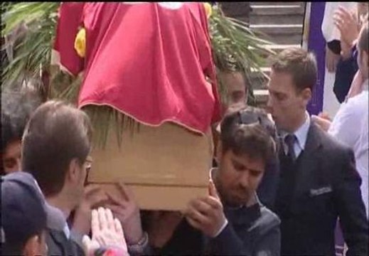 Multitudinario adiós a Piermario Morosoni en Bérgamo (Italia)