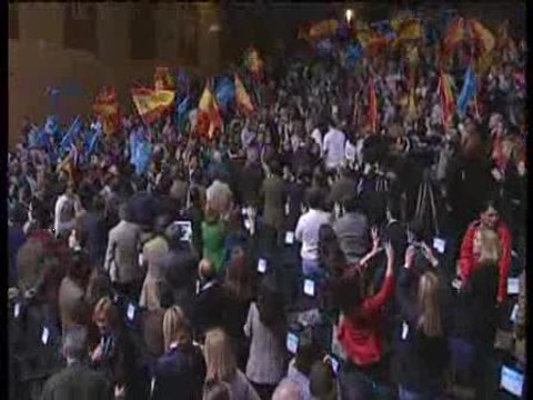 Rajoy defiende las medidas tomadas contra la crisis como necesarias