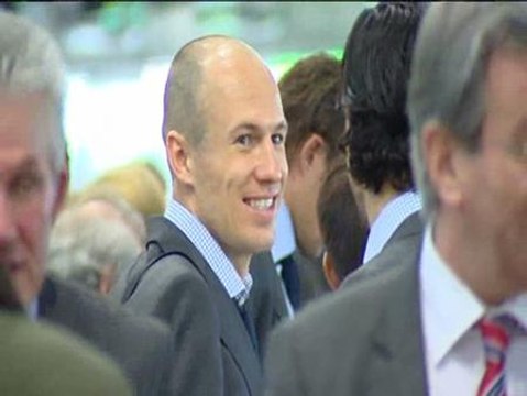 Alegría de los jugadores del Bayern antes de partir hacia Munich