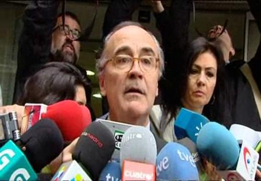 El Rey de camino a la Zarzuela tras una repentina operación
