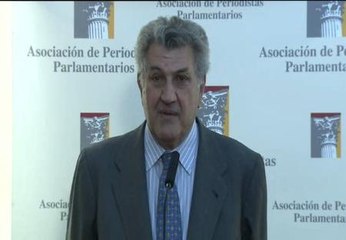 Posada considera que el copago "no es el mejor" sistema, pero debe estudiarse