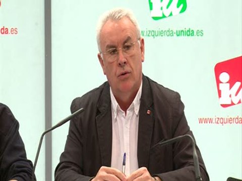 Lara: De Guindos cuenta las maldades fuera