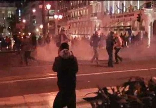 Violentos disturbios en Atenas tras el suicidio de un jubilado