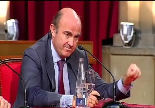 De Guindos: Como vengan otros a hacer los presupuestos va a ver usted lo que es un ajuste de cuentas