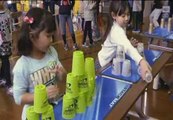 Japón celebra su competición de apiladores de vasos