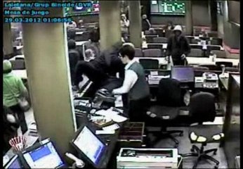 Roban en un bingo de Barcelona haciéndose pasar por un piquete