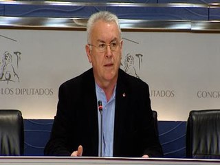 IU: "El problema de España es la deuda privada"