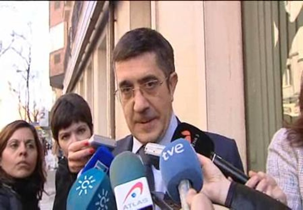 El PSOE en Ferraz, "satisfechos" y "muy contentos"