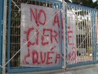 Empleados de Unilever se encierran en la factoría