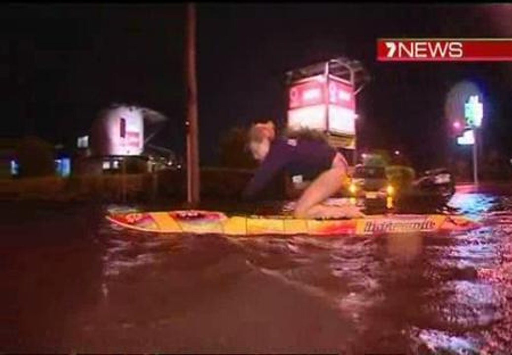 Lluvias torrenciales inundan la costa Este de Australia