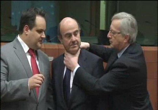 Bruselas exige a España un esfuerzo adicional para recortar el déficit hasta el 5,3% este año