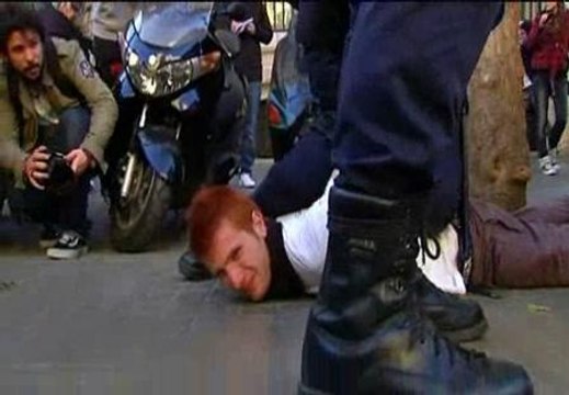 El ministro del Interior explica en el Congreso las cargas policiales en las protestas de Valencia