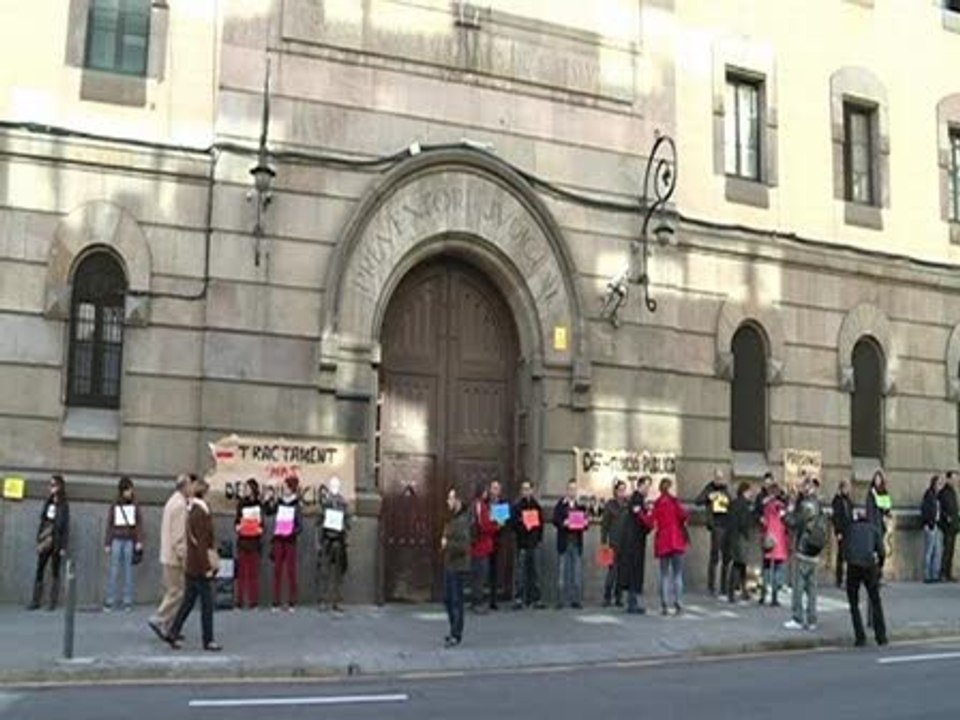 Funcionarios de prisiones contra los recortes catalanes