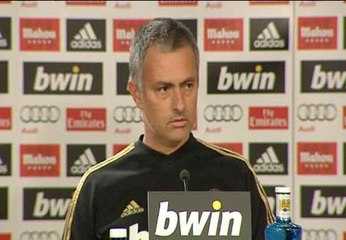 Mourinho: "No tengo ninguna intención de que Higuaín se marche"
