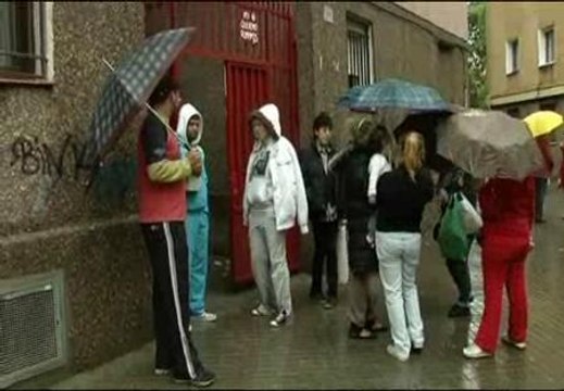 El alcalde de Badalona acuerda con los bancos dedicar a vivienda social los pisos embargados