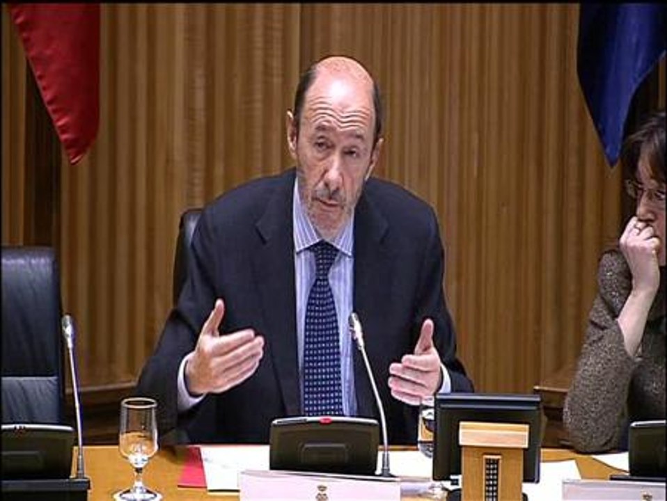 Rubalcaba asegura que la reforma no es "inexorable" y anuncia una oposición "racional pero enérgica"