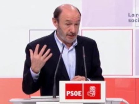 Rubalcaba: Rajoy ha tomado una decisión política