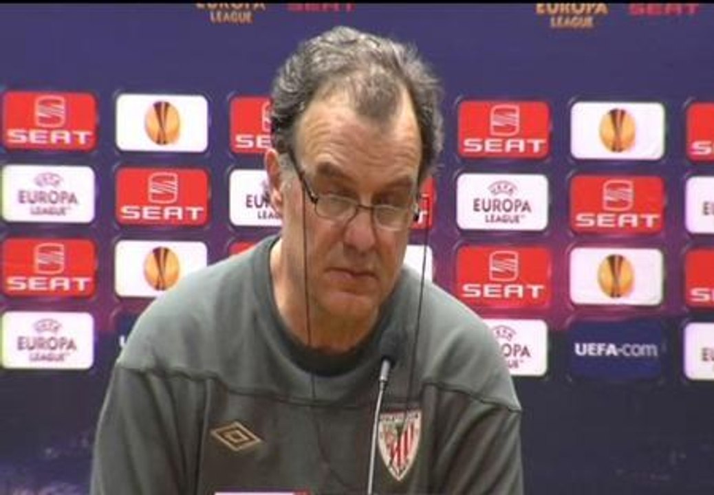 Bielsa: "Jugar contra el Manchester United no es un partido cualquiera"