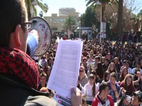 Alumnos denuncian la criminalización de la protesta