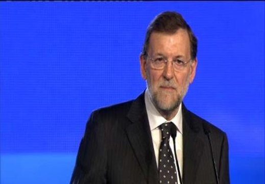 Rajoy defiende la reforma laboral en la clausura del congreso del PP
